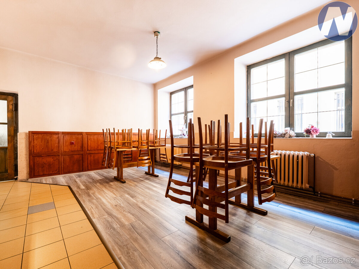 Prodej komerčního objektu, Komenského, Husinec - 13