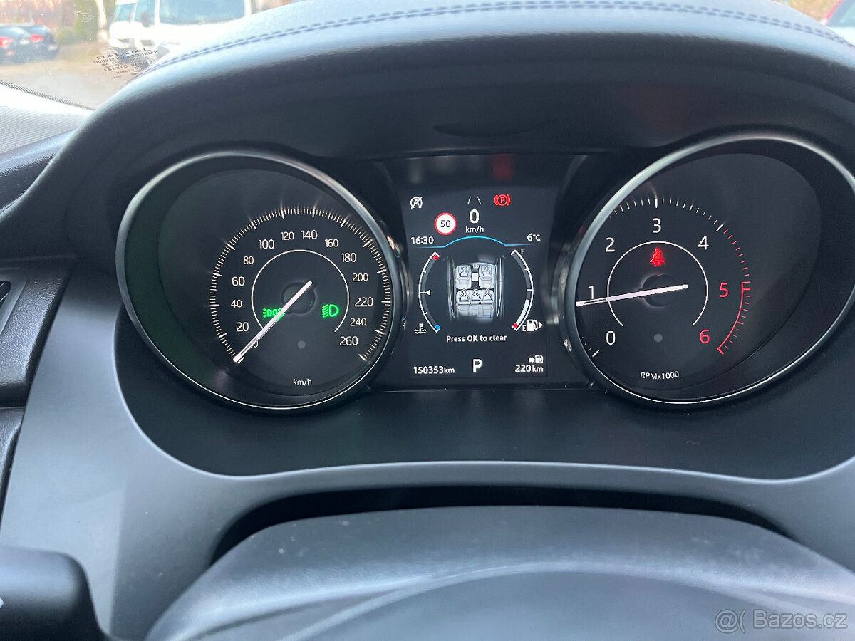 Jaguar E-Pace 2.0 D 150 AWD, LED,4X4,AUT,ČR DPH - 13