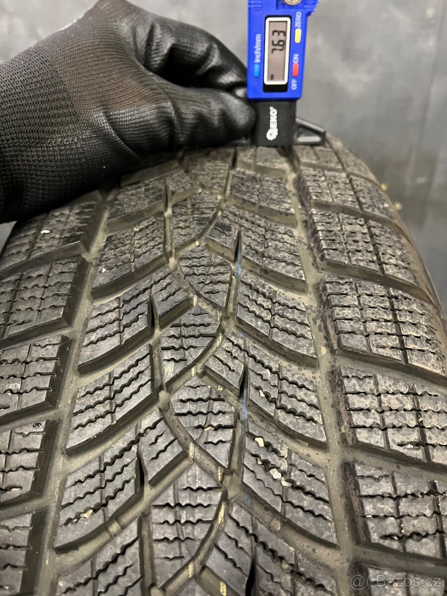 alu Kola RIAL 5x108 225/65/17 Ford kuga 7jx17h2 ET 40,5 - 13