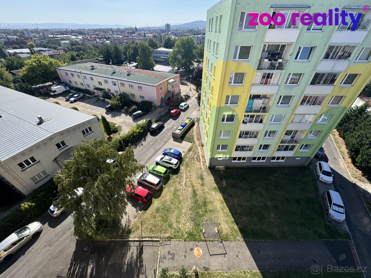 Prodej, byt 3+1, 65 m2, Chomutov, Vítězslava Nezvala ul. - 13