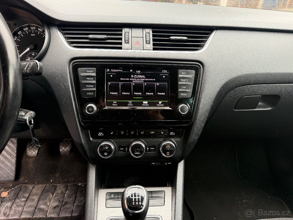 ŠKODA OCTAVIA KOMBI 3 2017 2.0TDI JOY - 13