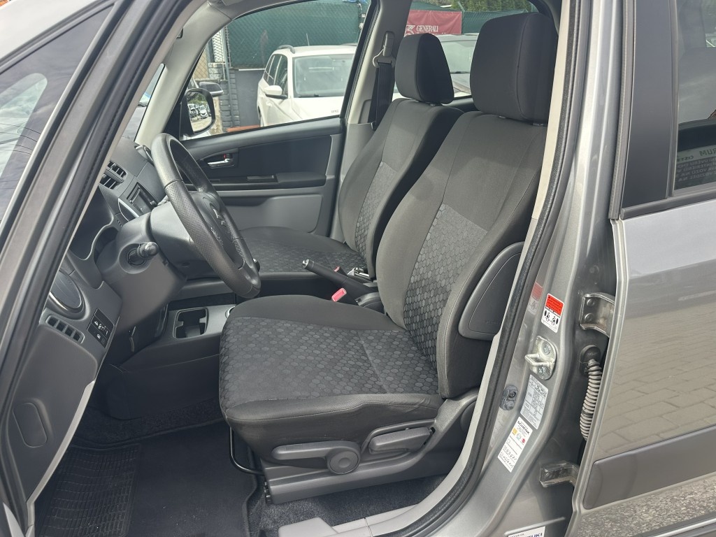 Suzuki SX4 1.6i 88kW 4x4 serviska - 13