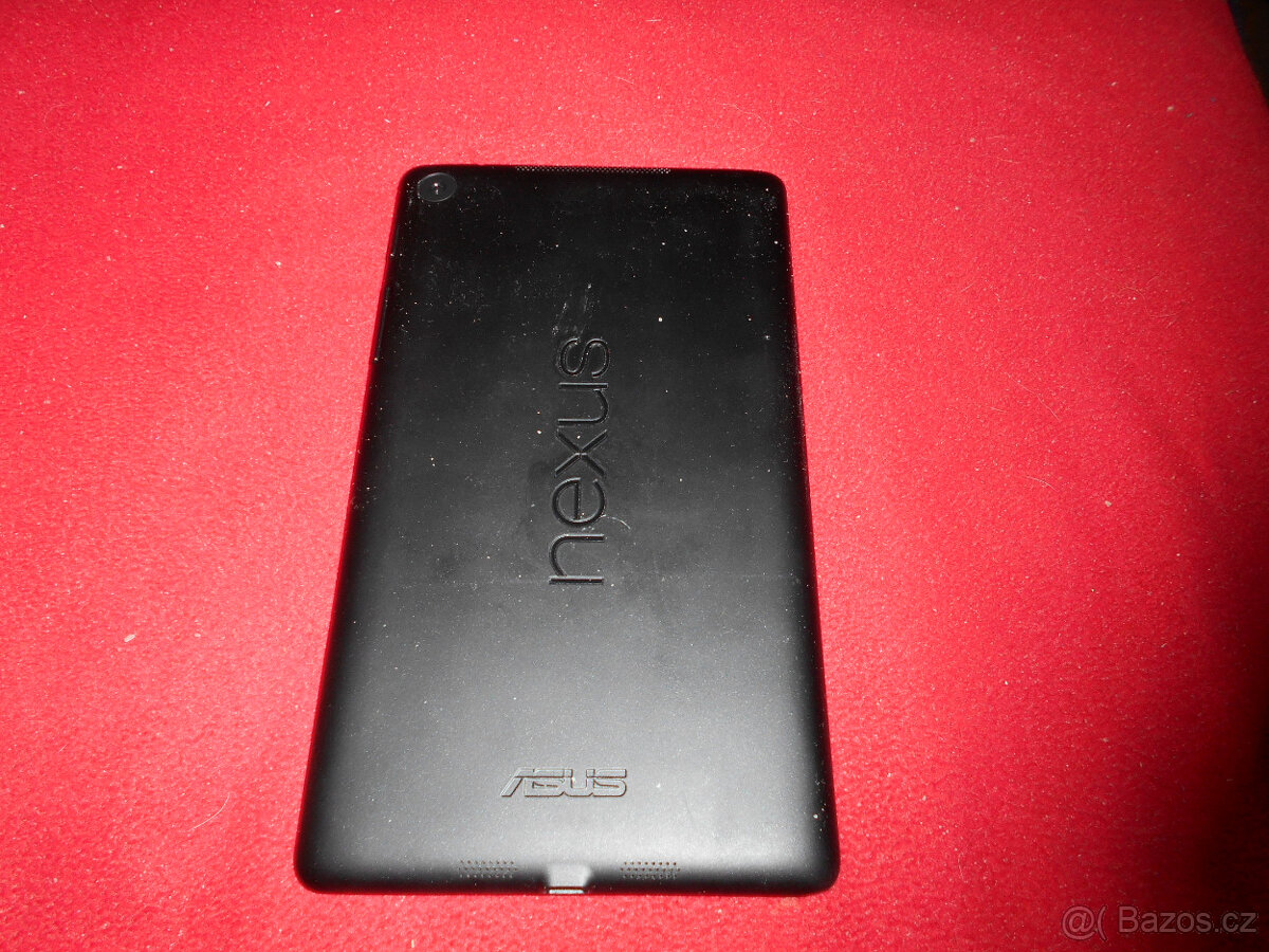 3x notebook, 1x tablet, 1x mob. telefon. - 13