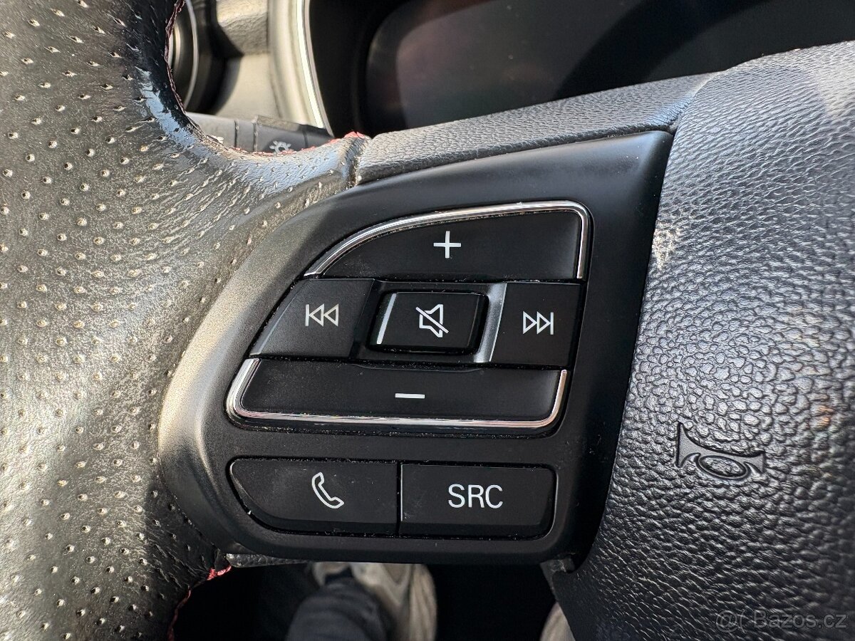 MG eHS 1,5 TGi Carplay,DPH, ACC - 13