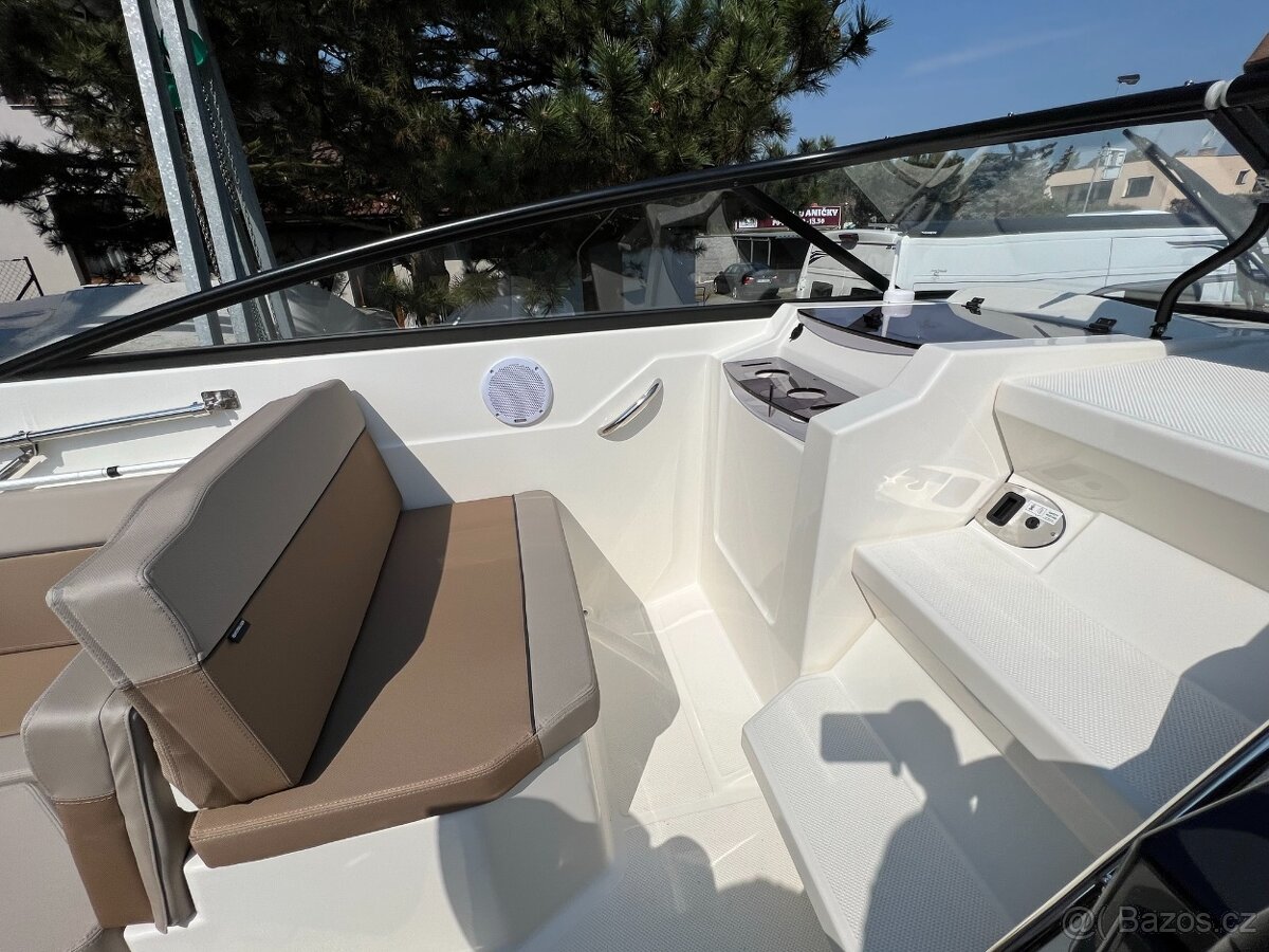 QUICKSILVER Activ 805 CRUISER + MERCURY F 250 V8 EFI EXLPT D - 13