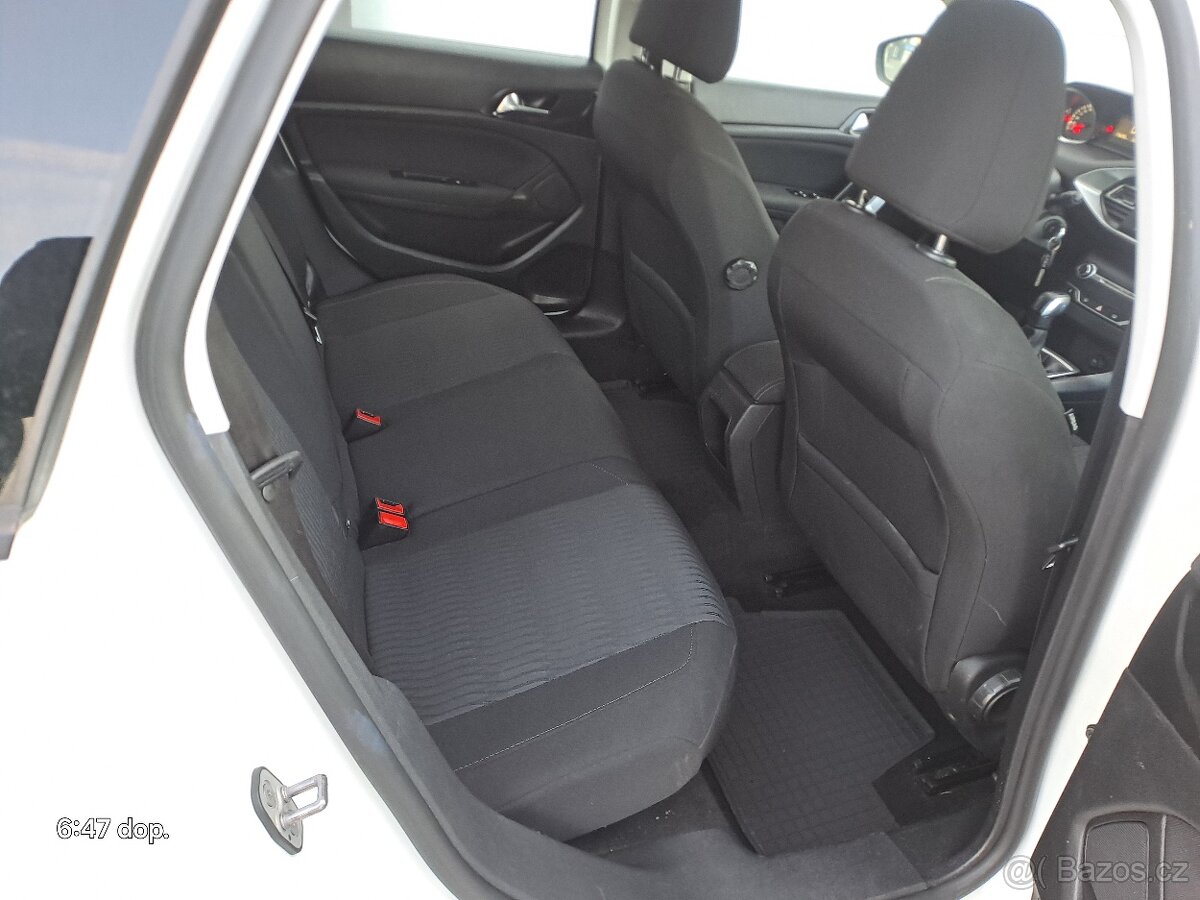 PEUGEOT 308 SW 1.6HDi combi r.16 170000km ČR, VELMI PĚKNÝ - 13