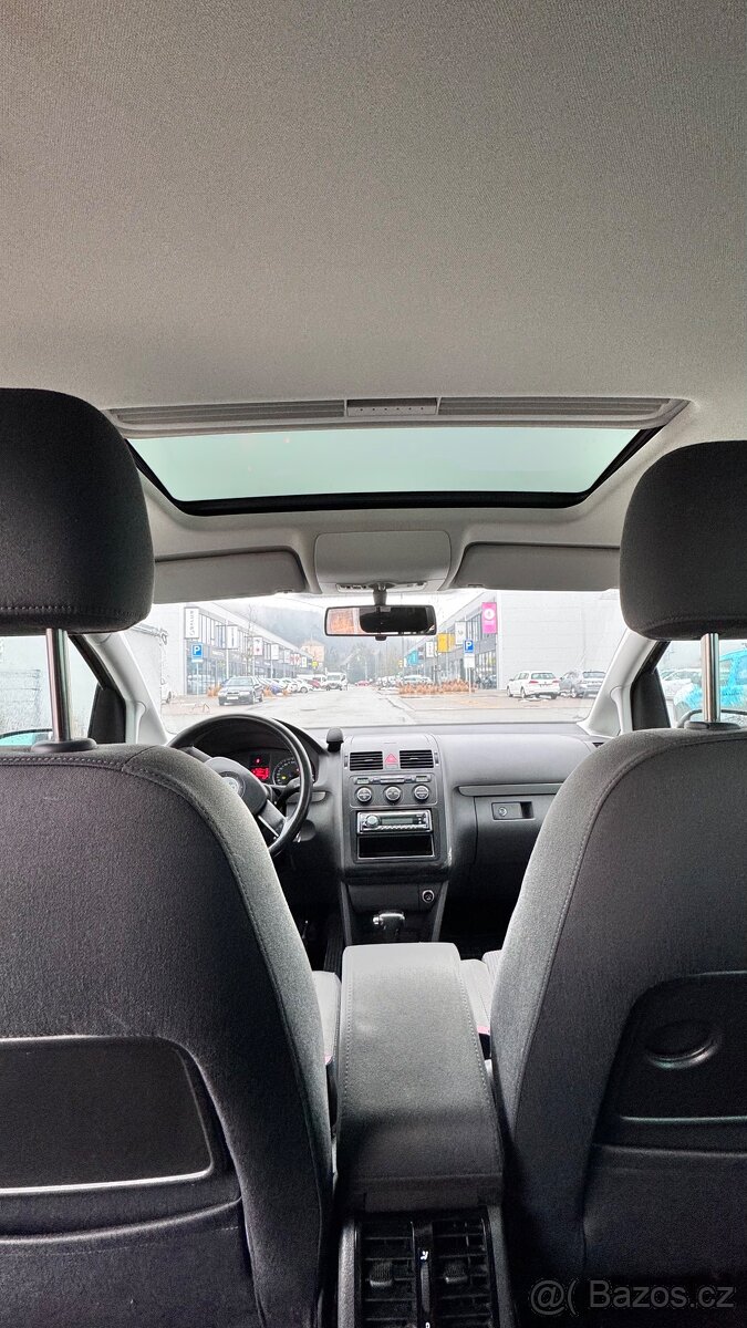 VW Touran 1.6 FSI - 13