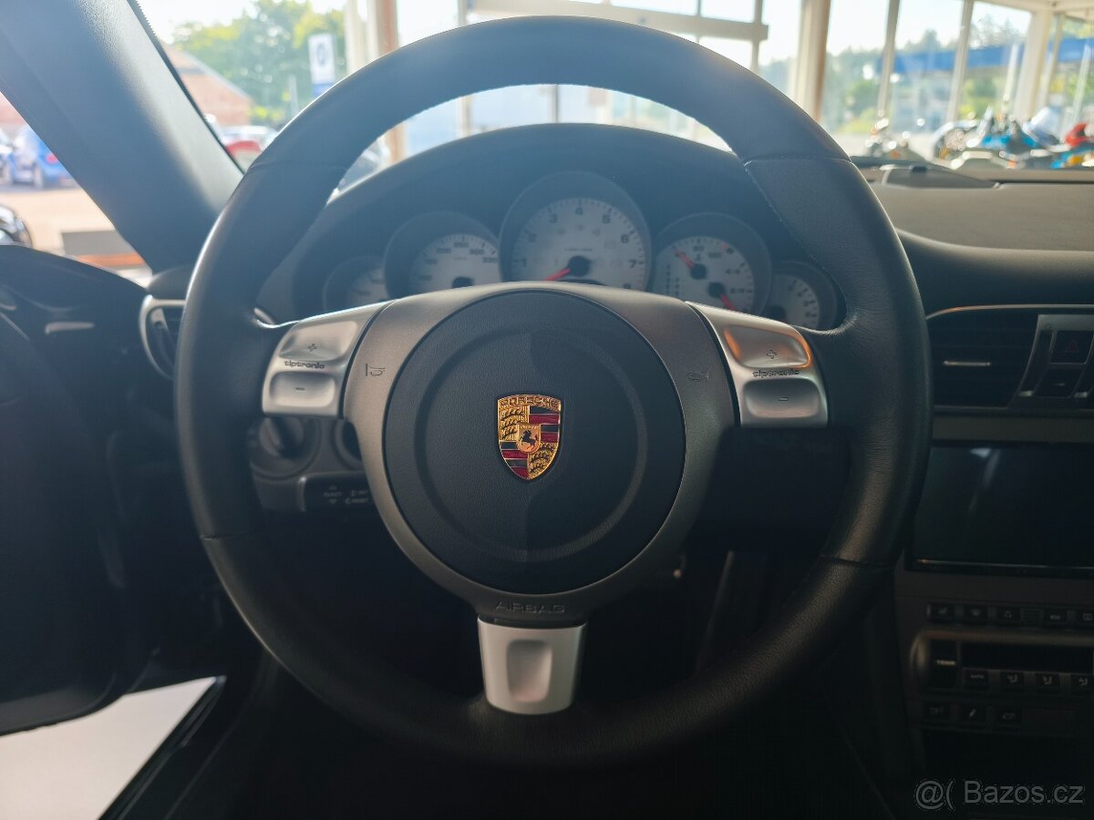 Porsche 911 Carrera S - 13