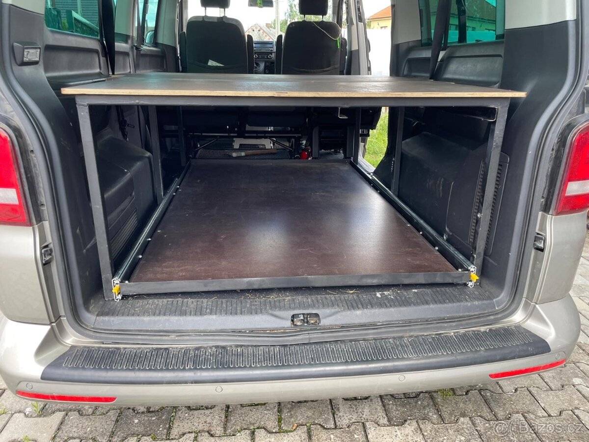 Vestavba na spaní do VW T5/T6 (Caravelle) - 13