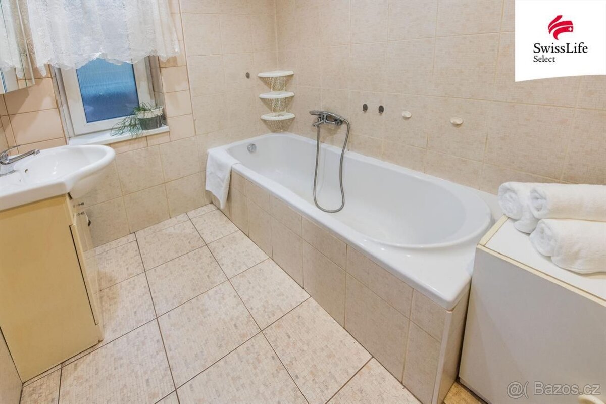 Prodej bytu 3+1 72 m2 Nová Tyršova, Dvůr Králové nad Labem - 13