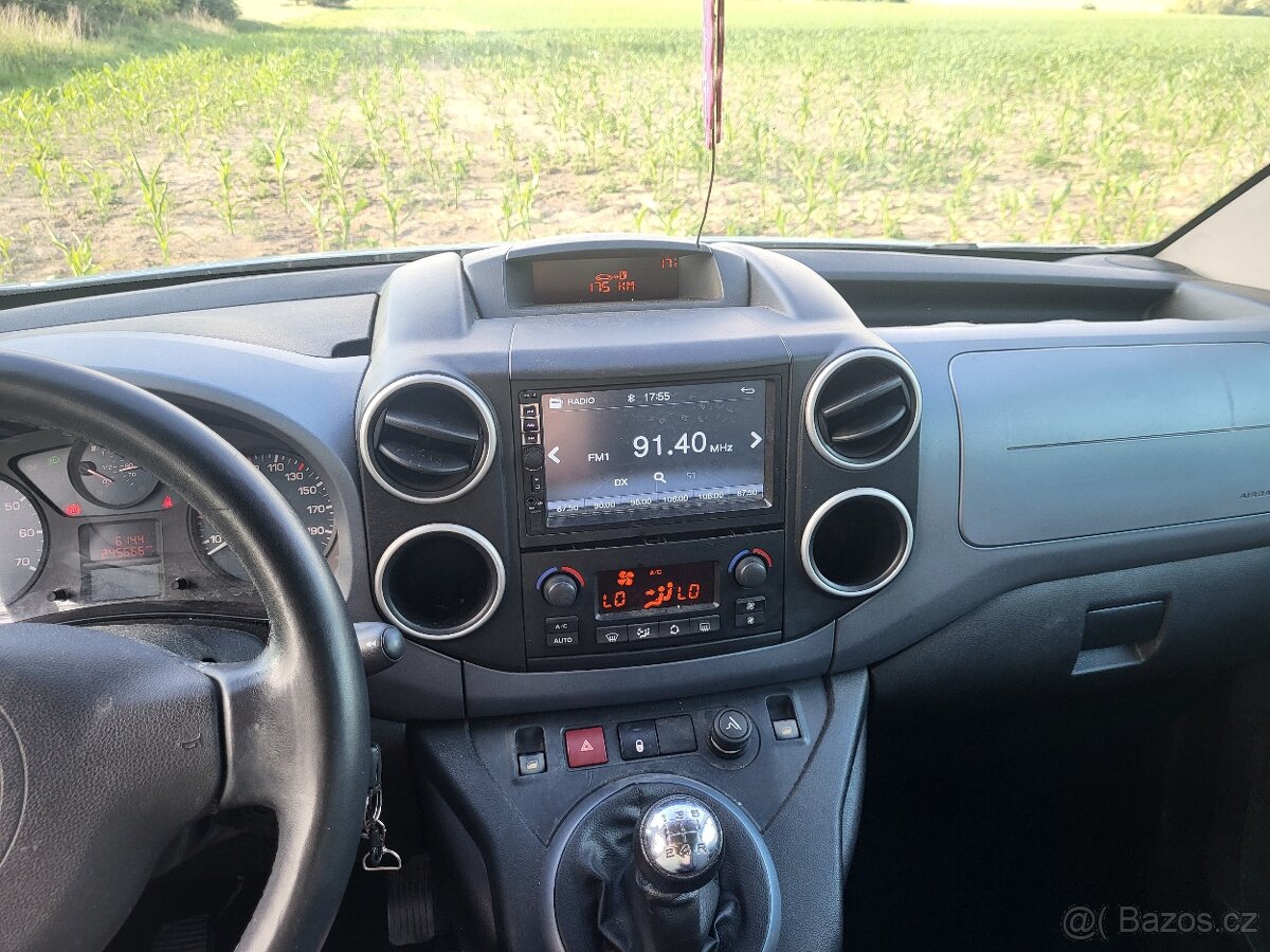Citroen berlingo mulispace 1.6hdi - 13