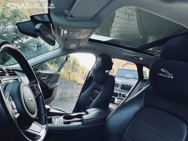 Jaguar F-Pace 2,0d AWD 2019 - 13