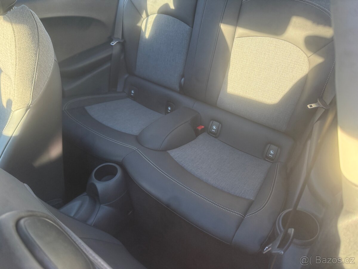 Mini Cooper 1.4i 60 KW, 2019, PANORAMA, NAVIGACE - 13