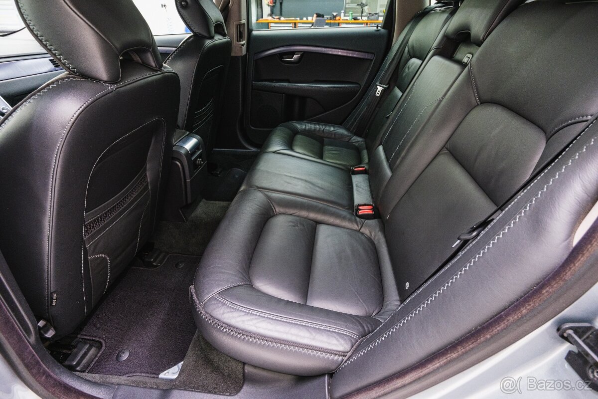 Volvo XC70 2012 Volvo Ocean Race 2.4 D3 120 kW AWD/AT - 13