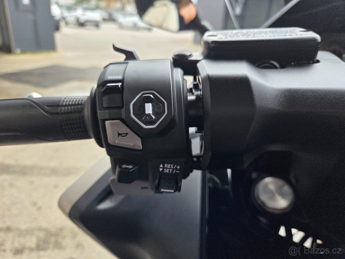 Honda Forza 750 - novy model - 13