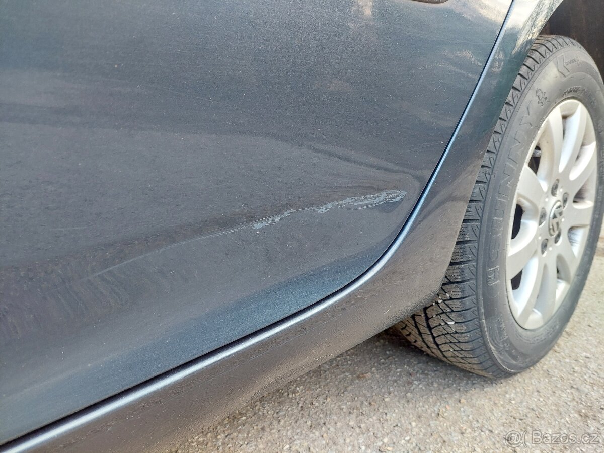 VW Golf V 1.6, 75kw, rok 2007, bez koroze... - 13