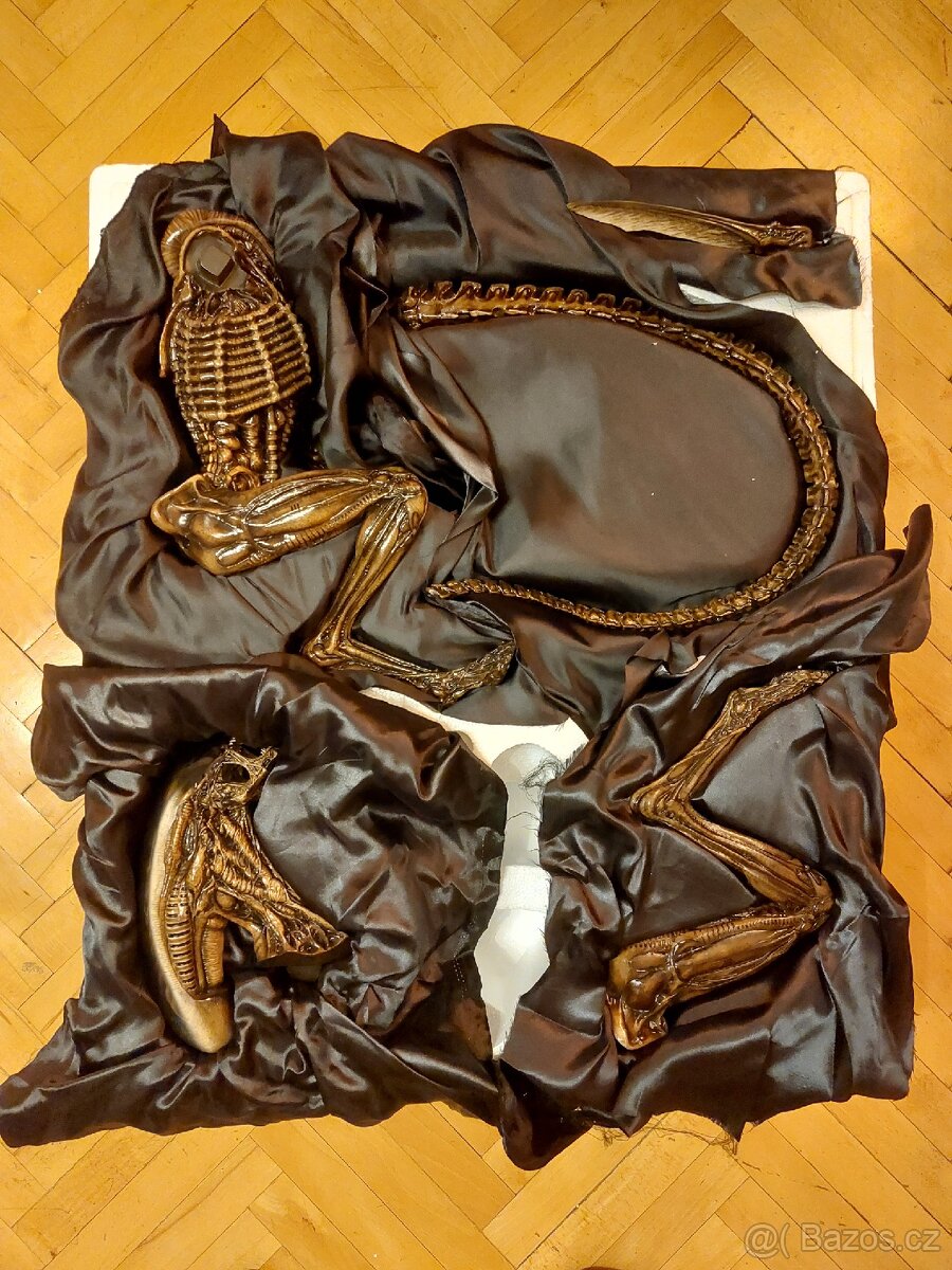 Dog Alien Prime 1 / Coolprops - 13