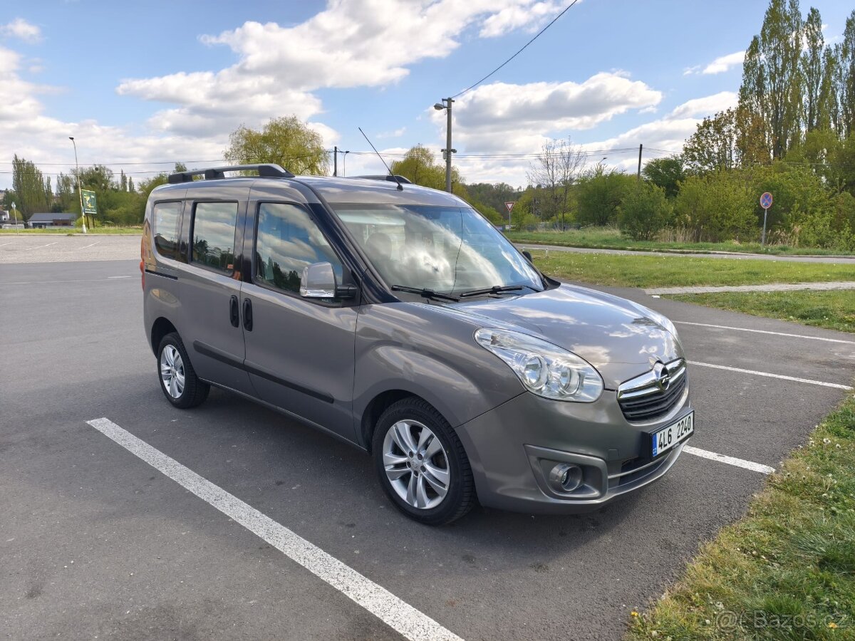 Opel Combo 1.6 diesel 77kW - 13