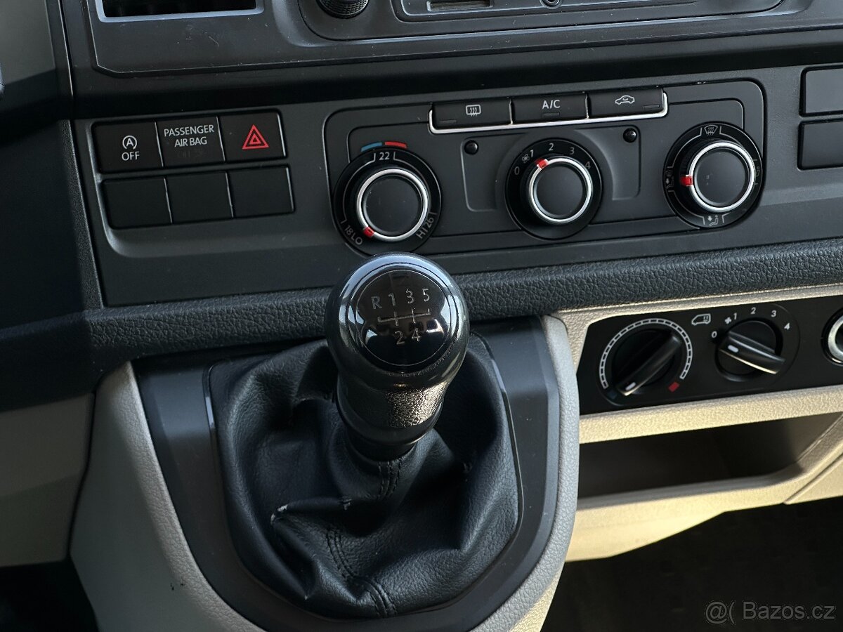 Volkswagen Transporter 2017 - 13