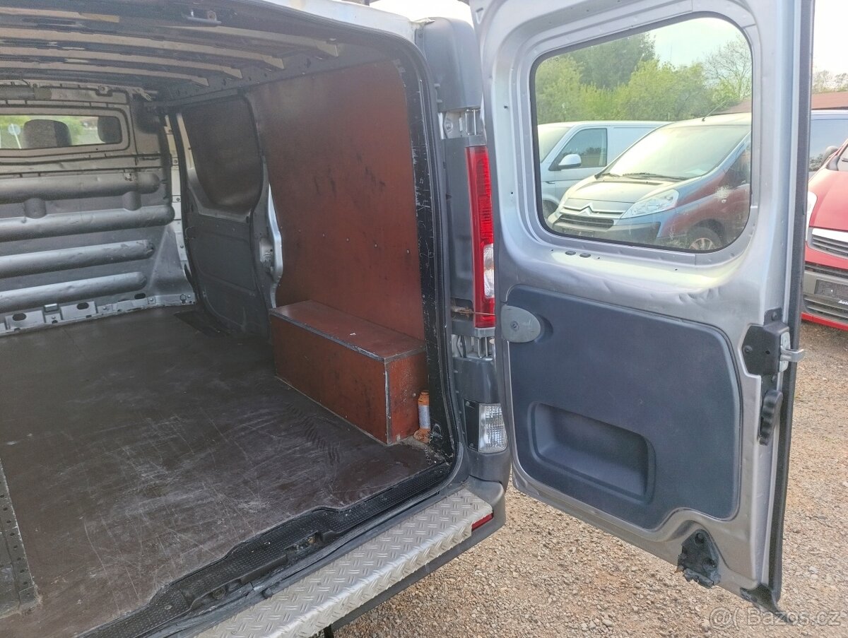 Renault Trafic 2.0 DCi long,klima,TZ - 13