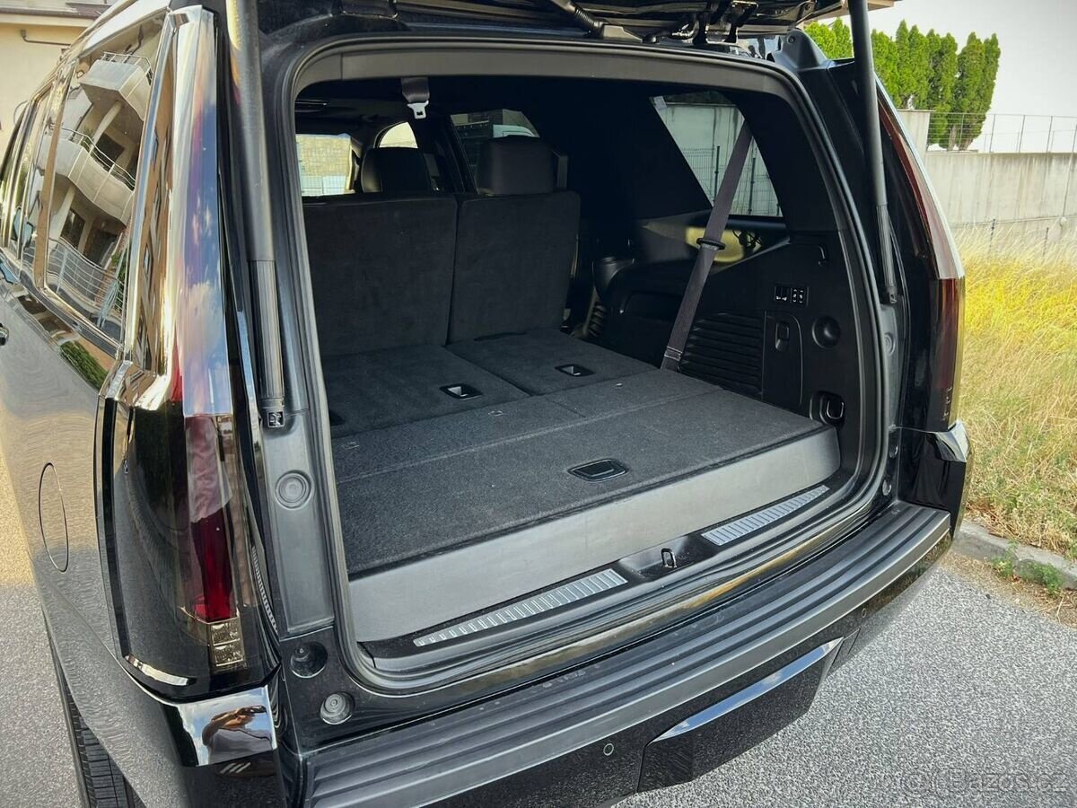 Cadillac Escalade Luxury Sport CUSTOM ALL-BLACK - 13
