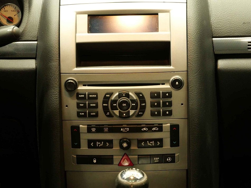 Peugeot 407 sedan 2.0 HDi (100 kW) - 13