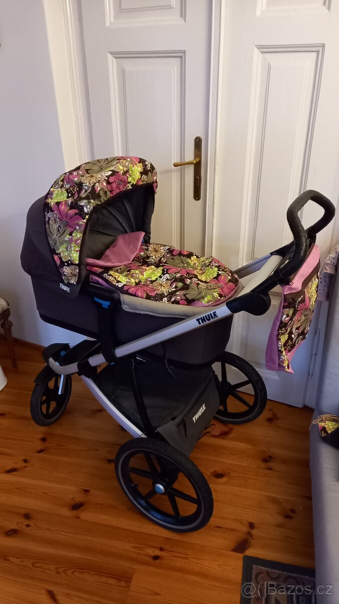 Kočárek Thule Urban Glide s výbavou - 13