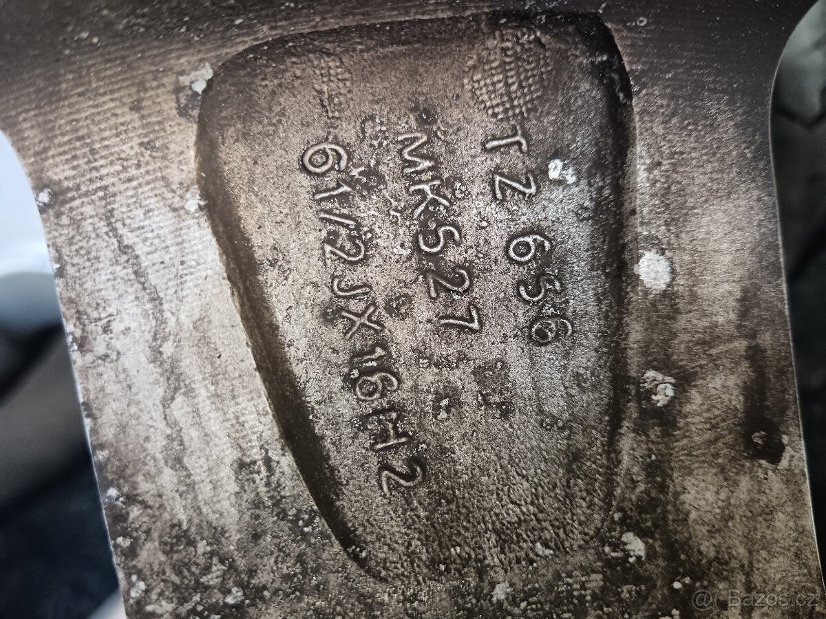 TOP NABIDKA celoroční 16" al kola MAGMA na VW T5, T6 - 13