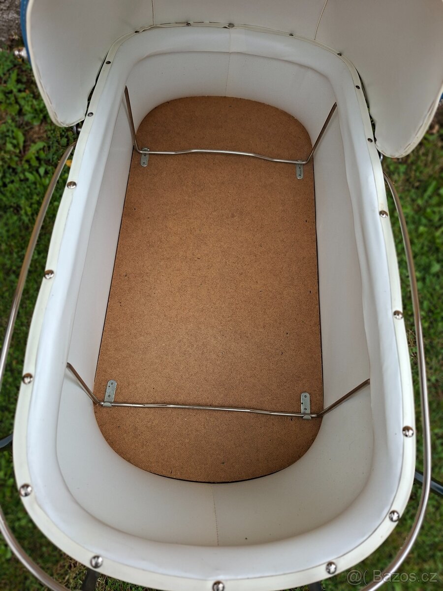 Nostalgický kočárek pro panenky č. 239 - 13