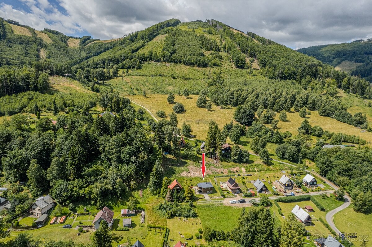 Prodej, chata s č. ev., obec Trojanovice. - 13