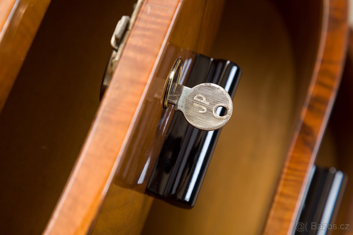 PSACÍ STŮL-UP ZÁVODY-J.HALABALA - 13