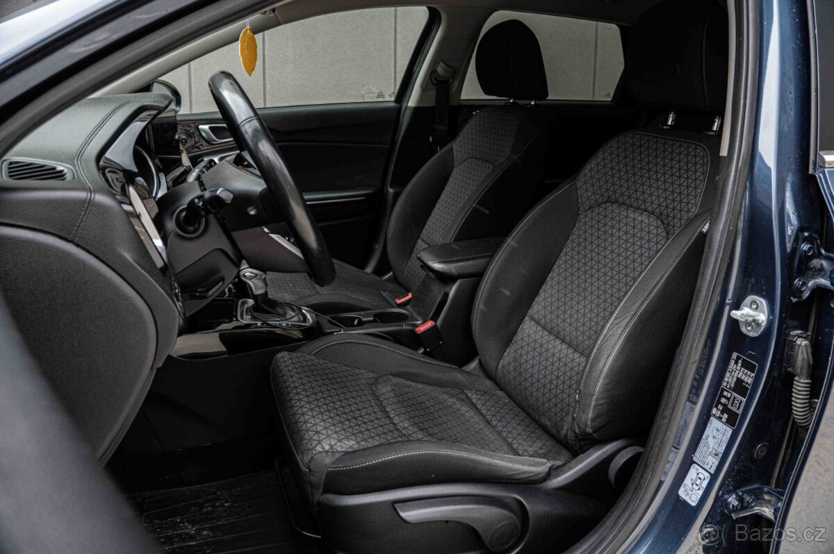 Kia Ceed 1.6 CRDi mHEV Gold A/T - 13