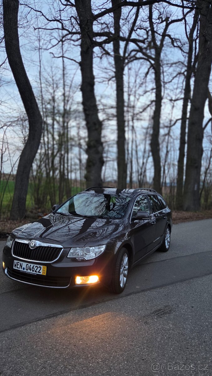 Škoda Superb 2 2011 - 13