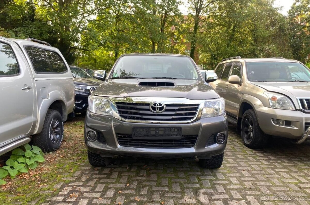 Toyota Hilux 2.5 D4D 106kw - 13