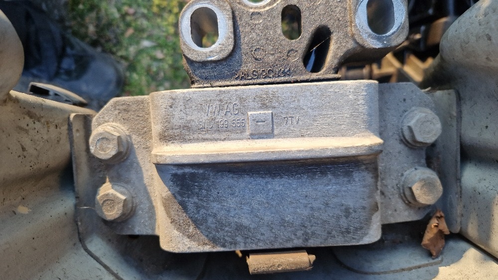 vw tiguan 5No starší i něco fac + karoserie viz obr blatníky - 13