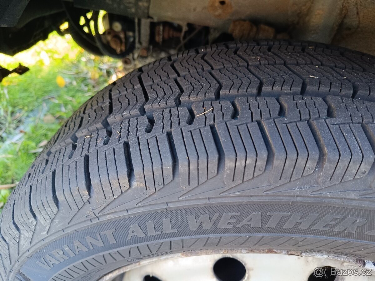 Renault master 2.2 dci L2h2 šestimístný - 13