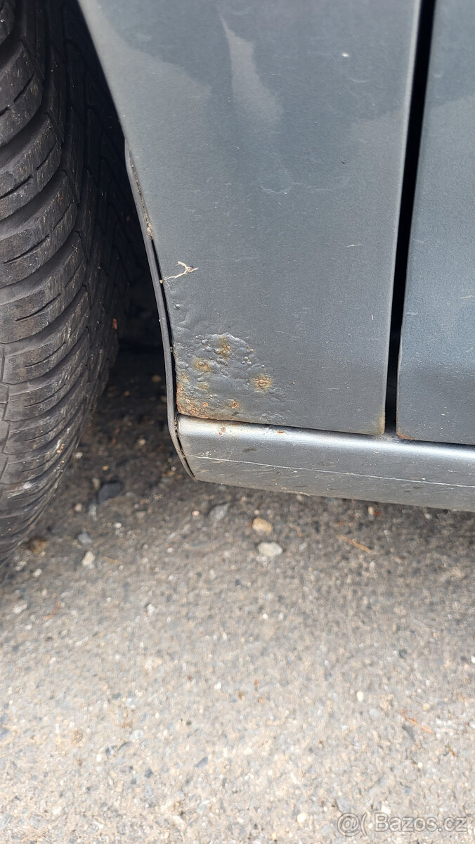 Volkswagen Jetta 1,9 TDI PD - 13