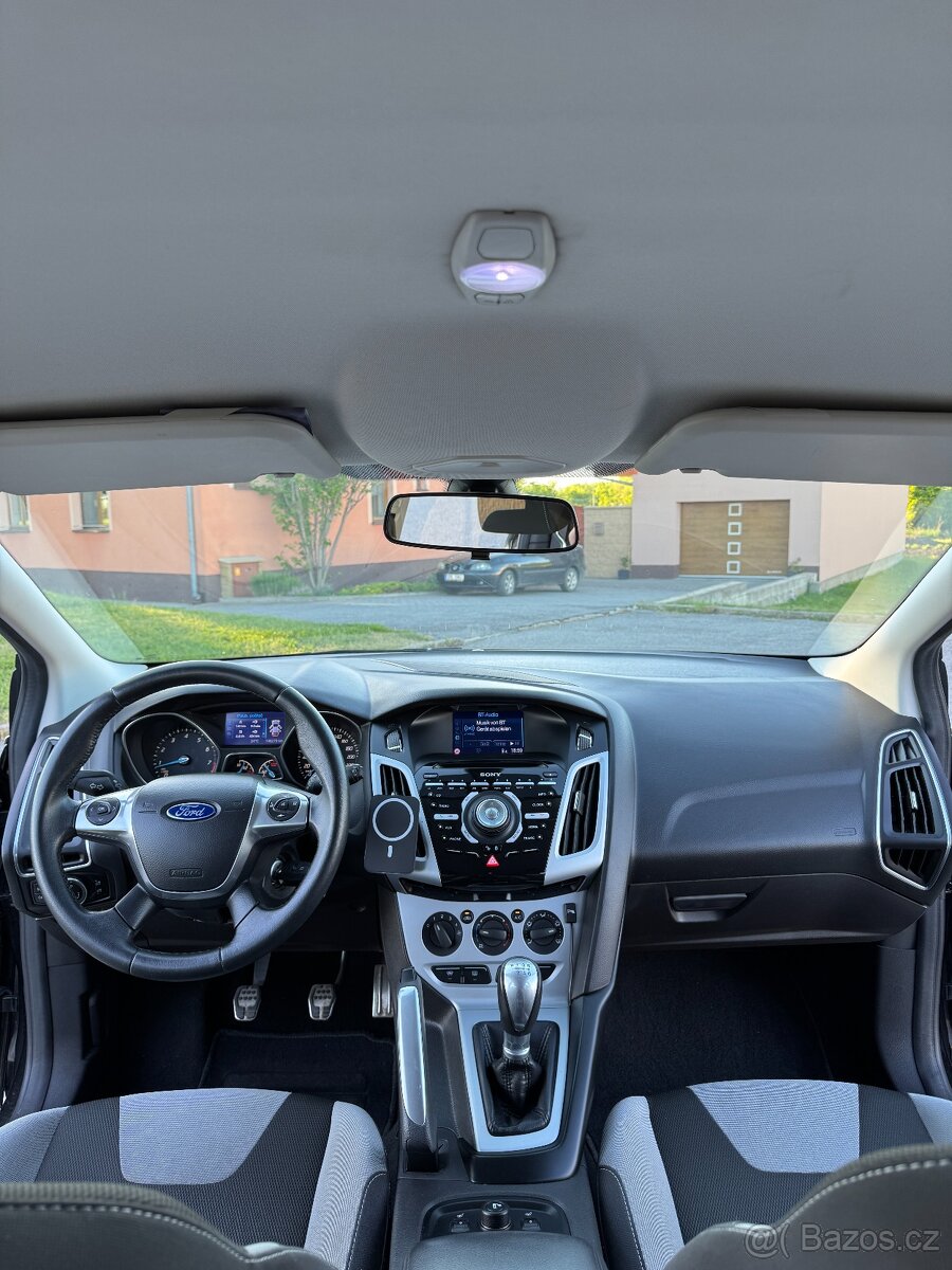 Ford Focus Zetec S 1.6 Ecoboost 110 kW - 13