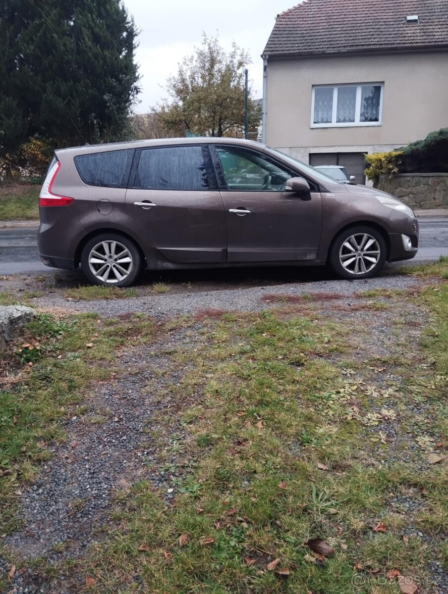 Renault Grand Scenic 3 - 13