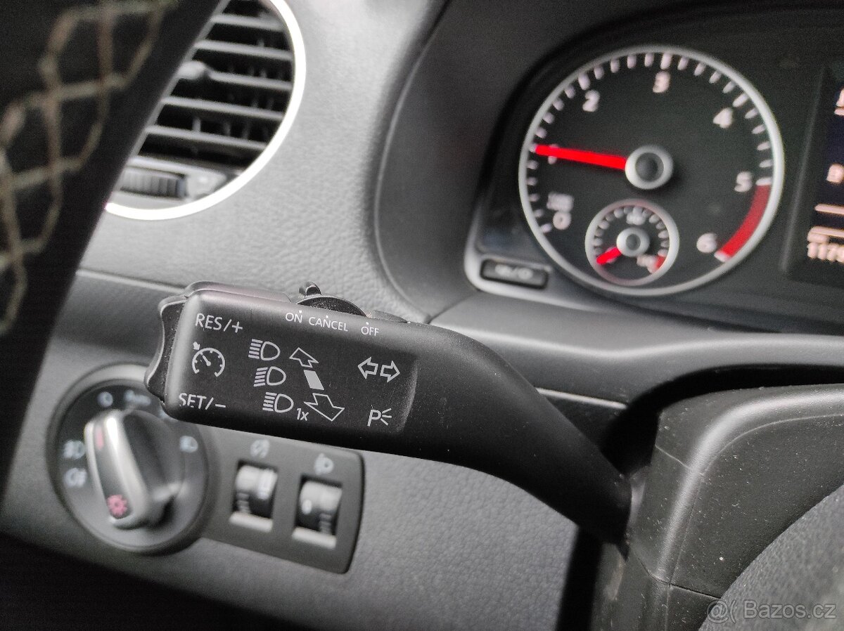 VW Caddy CROSS 4x4 2.0 TDi 117 tis. km PLNÝ SERVIS S ROZVODY - 13