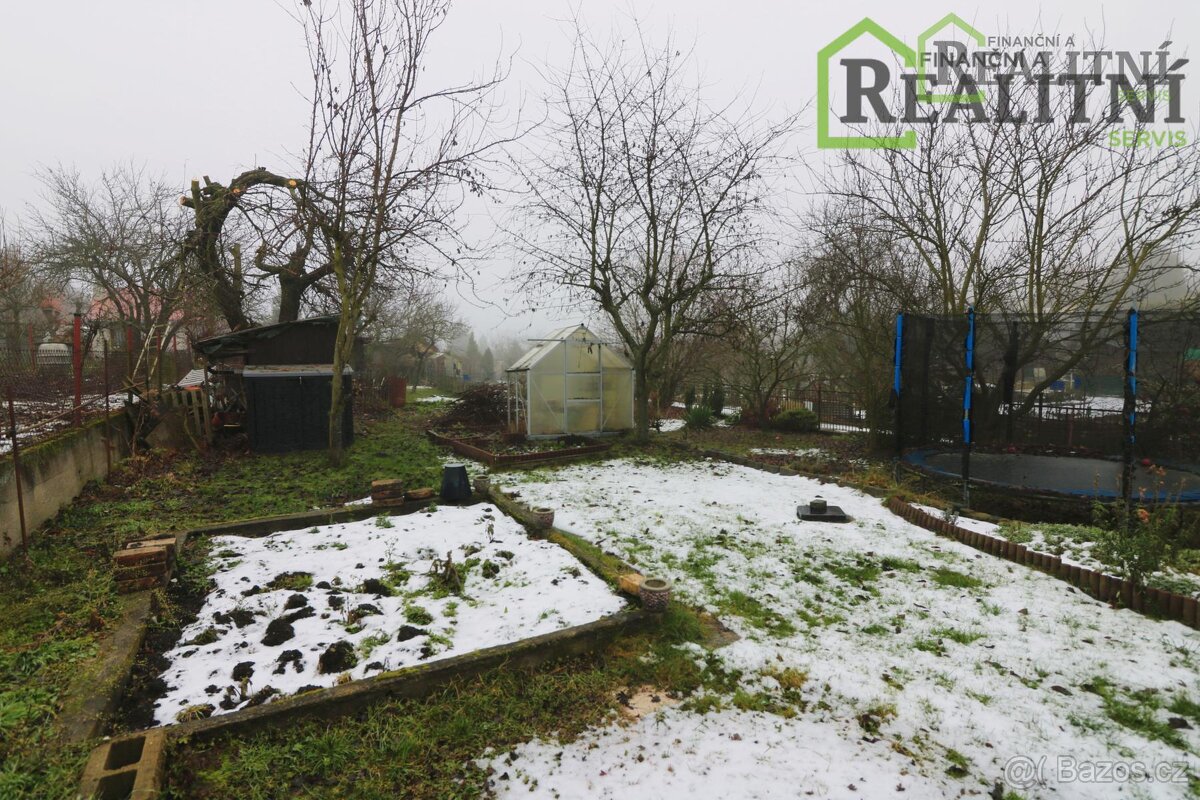 Prodej chaty v zahrádkářské osadě poblíž centra Kladna. - 13