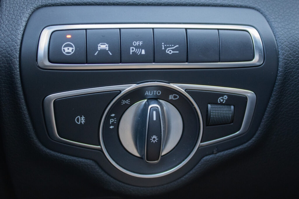 Mercedes-Benz C300d 4MATIC W205 Airmatic, Webasto, Burmester - 13