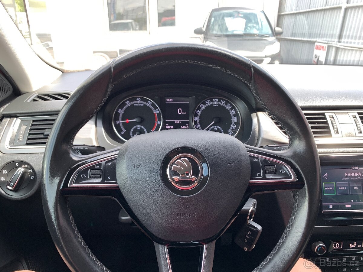 ŠKODA RAPID SPACEBACK 1.0TSI 81KW STYLE PLUS - 13