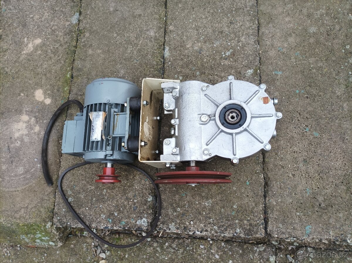 Prodám motor s převodovkou z mandlu - 13