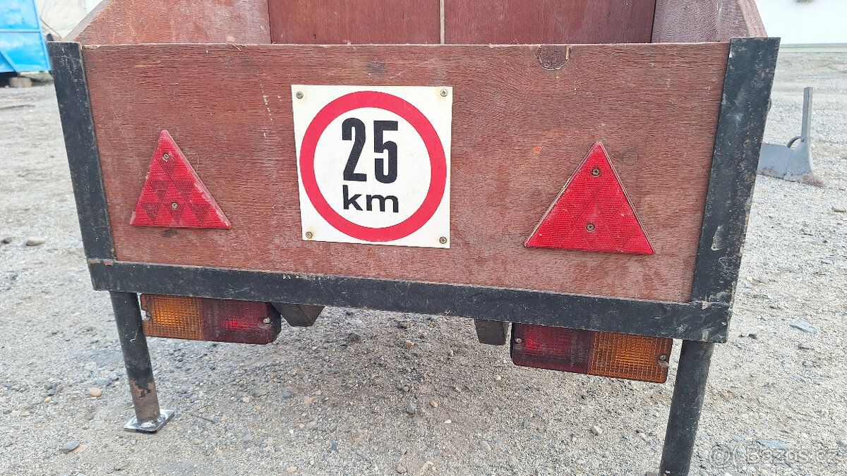 nosič nářadí za malotraktor - 13