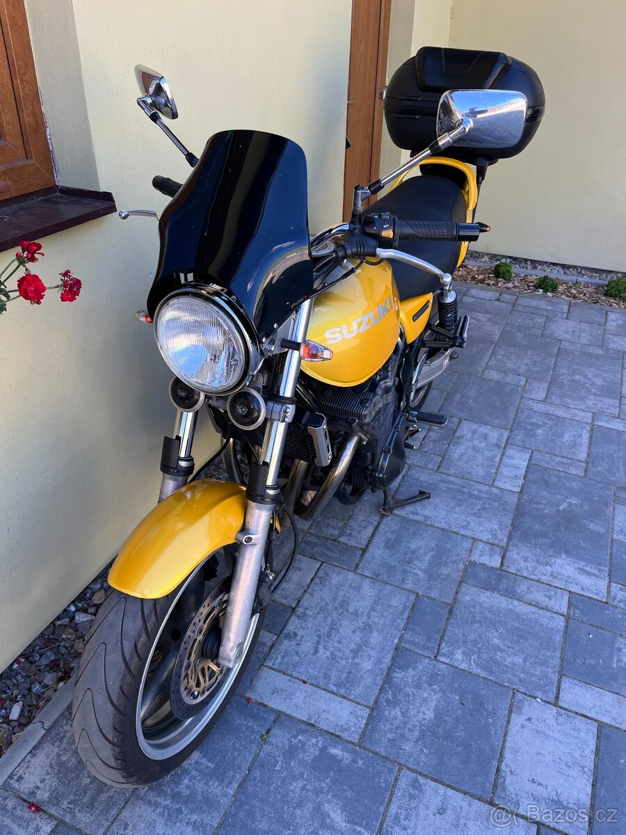 Suzuki GSX 750 - 13