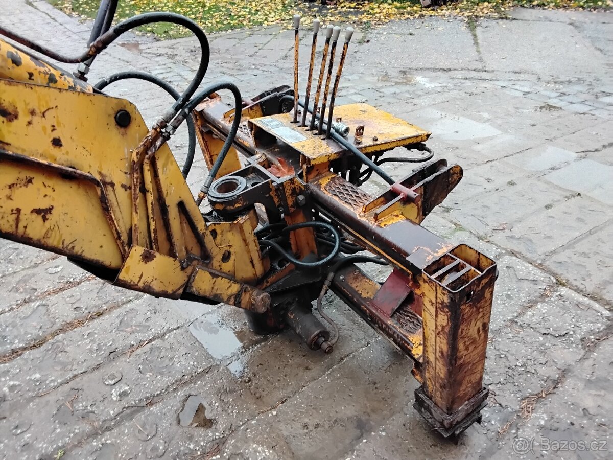 Podkop na smykoví nakladač - 13