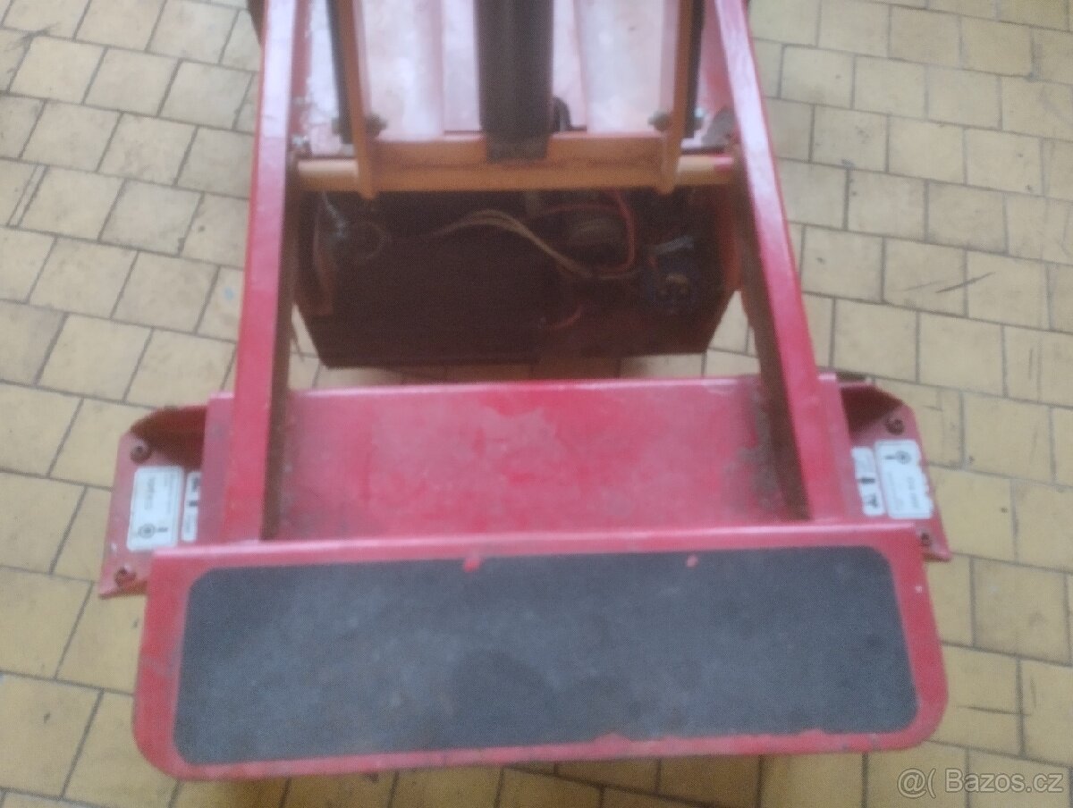Nůžková plošina pop up lift (lešení) - 13