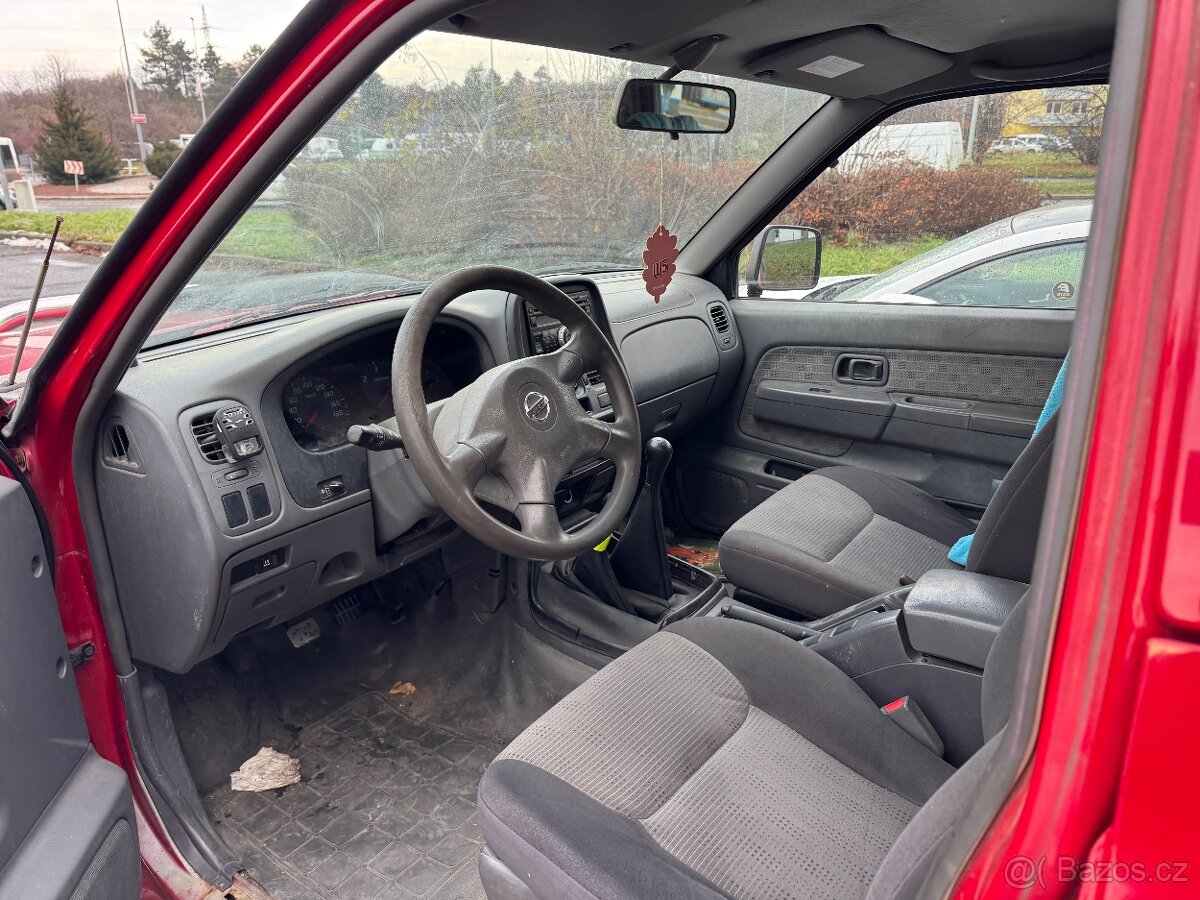 Nissan Navara np300 - 13