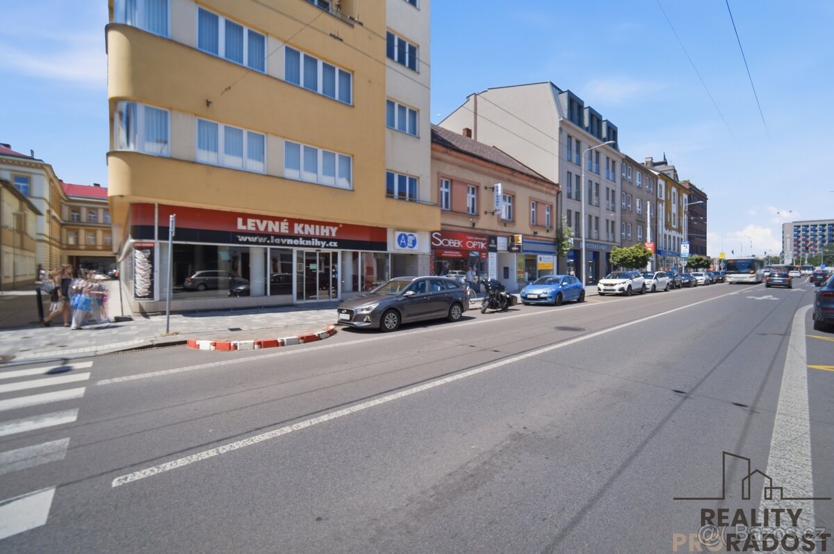 Pronájem obchodního prostoru, 250m2, Pardubice - 13